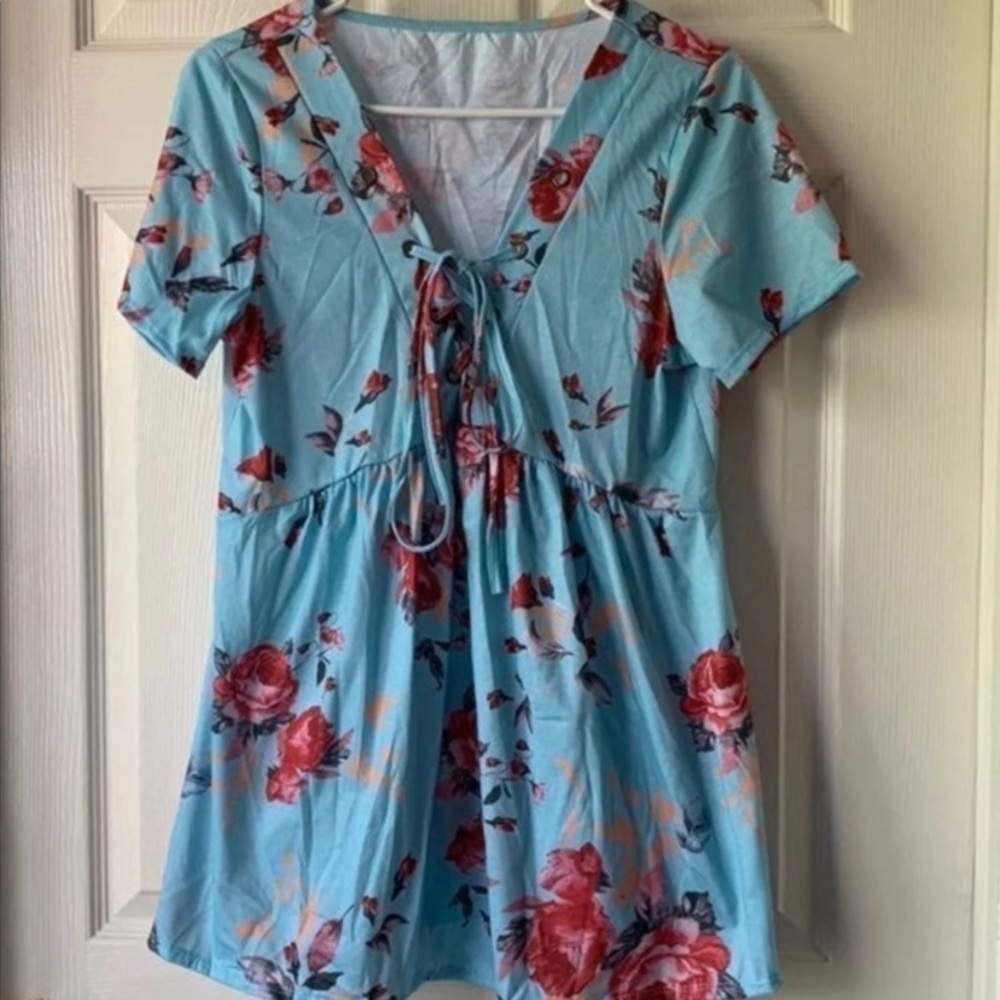 Women’s babydoll floral top